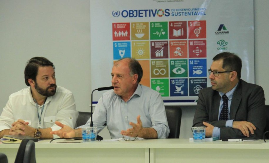 Reunião do ConCiclo distribui livros sobre Ciclomobilidade para as 399 Prefeituras do Paraná