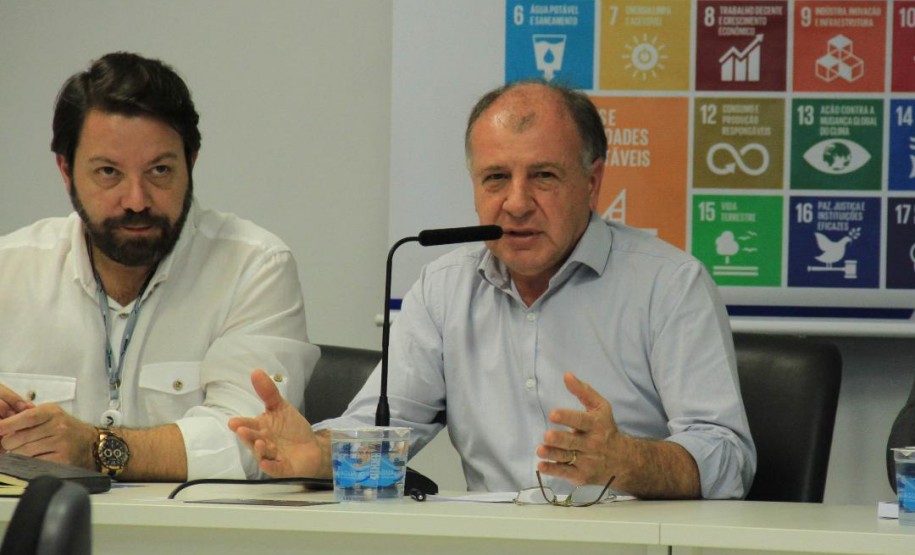 Reunião do ConCiclo distribui livros sobre Ciclomobilidade para as 399 Prefeituras do Paraná