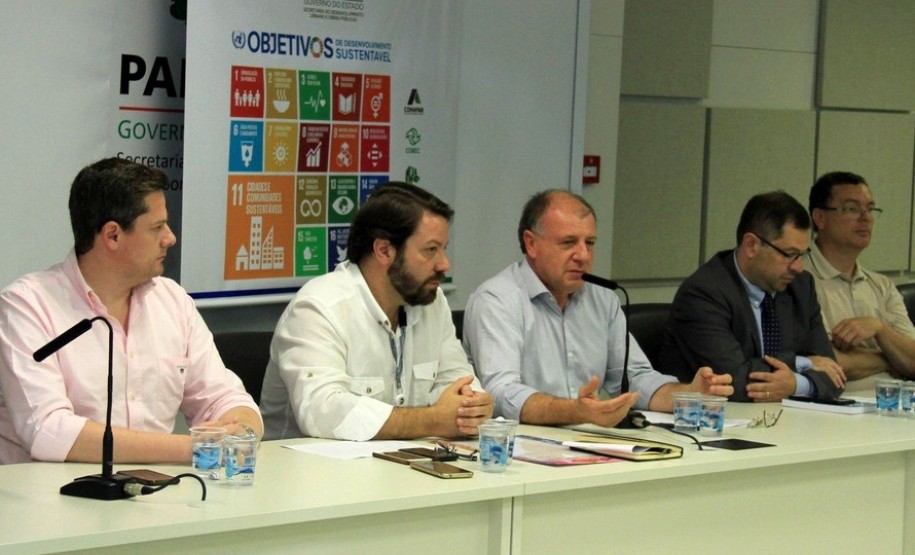 Reunião do ConCiclo distribui livros sobre Ciclomobilidade para as 399 Prefeituras do Paraná