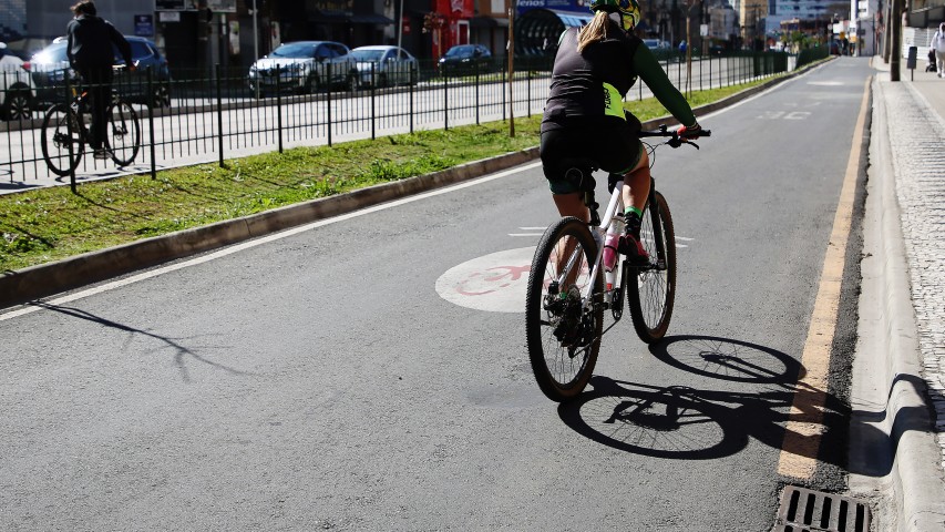 Paraná trabalha para consolidar a bicicleta como meio de transporte, lazer e esporte